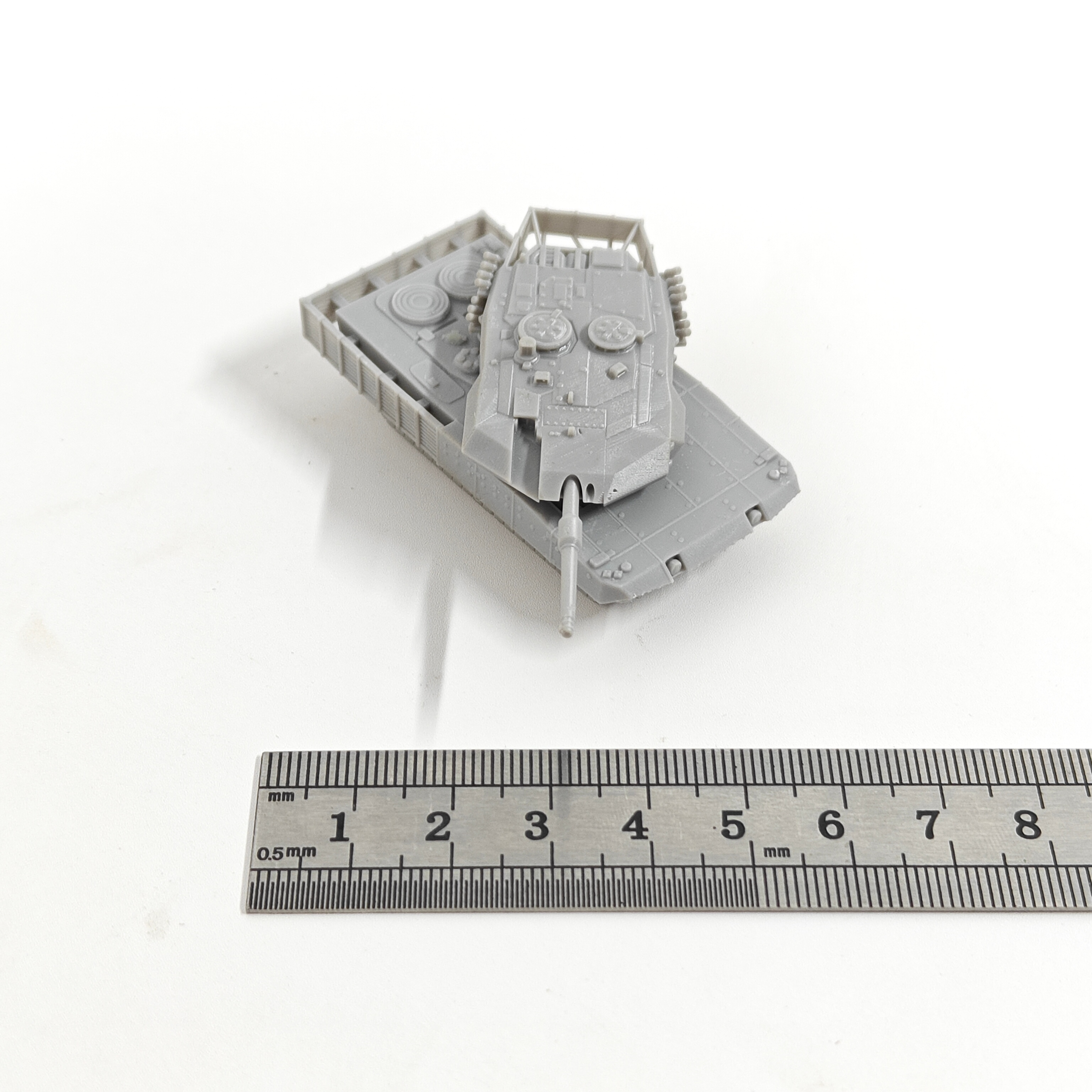 1/144 Scale Leopard Evolution  - مراجعة Model Kit Tank وسعره