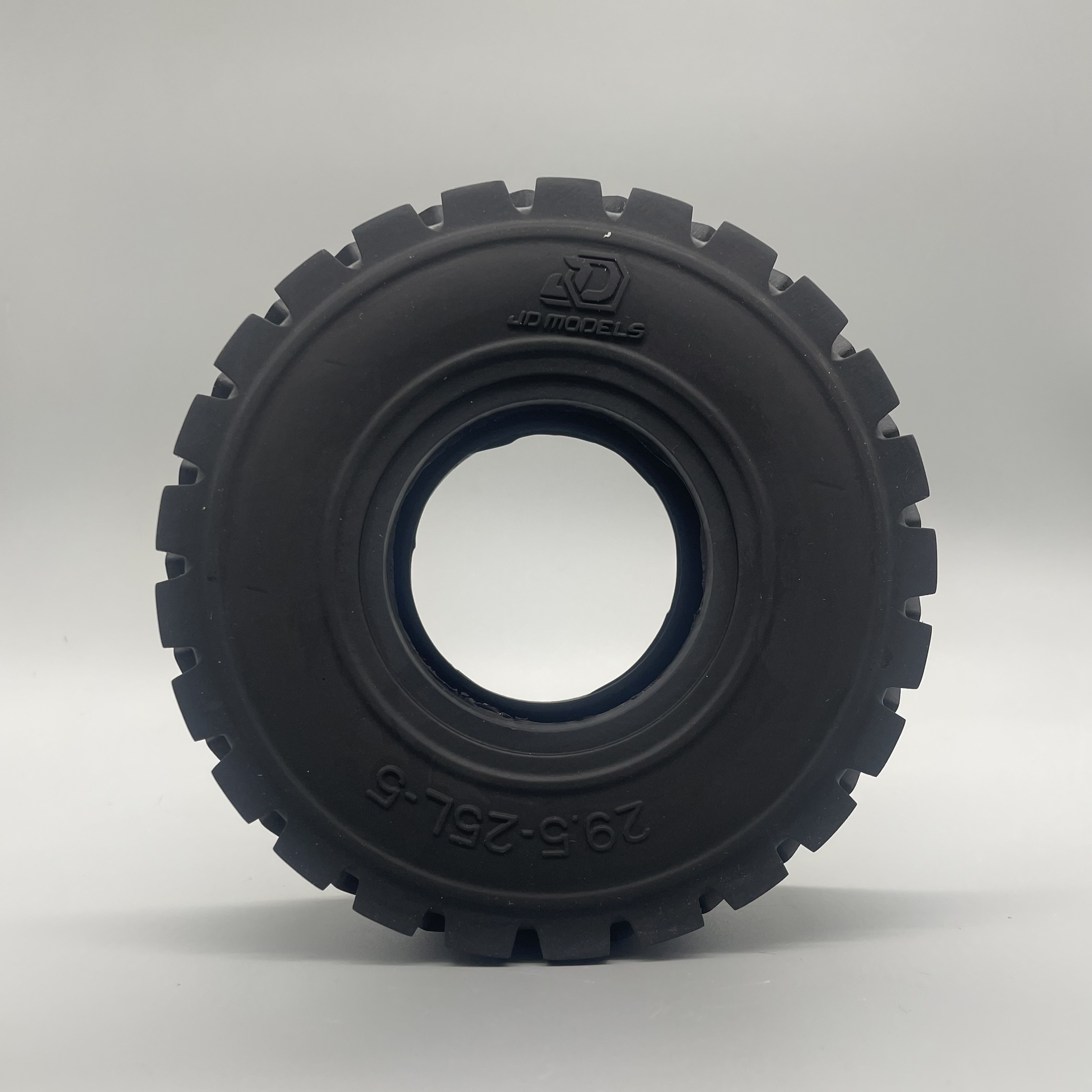 RC Loader Tires 137mm JDM-82 H - مراجعة Model Kit Jdm وسعره
