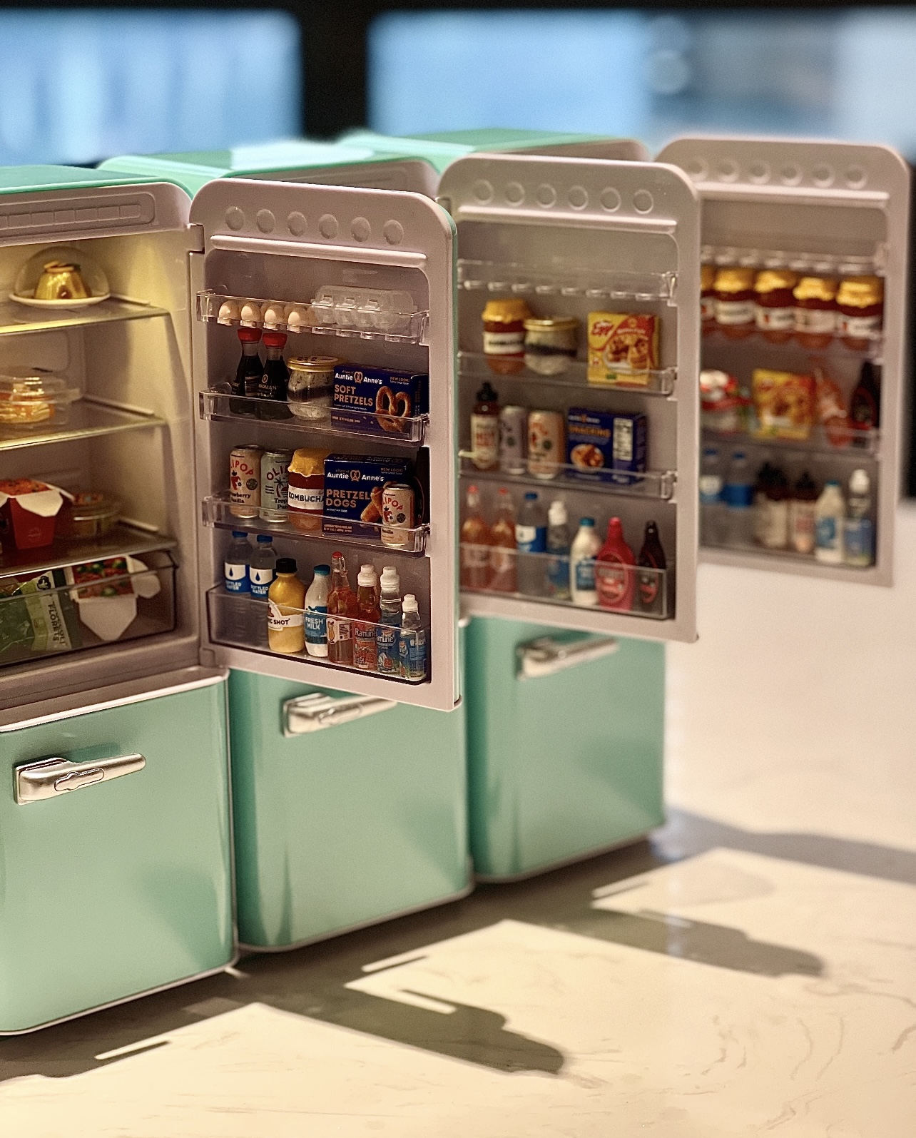 Mini Brands Fill The Fridge Bl - مراجعة Model Kit Brand وسعره