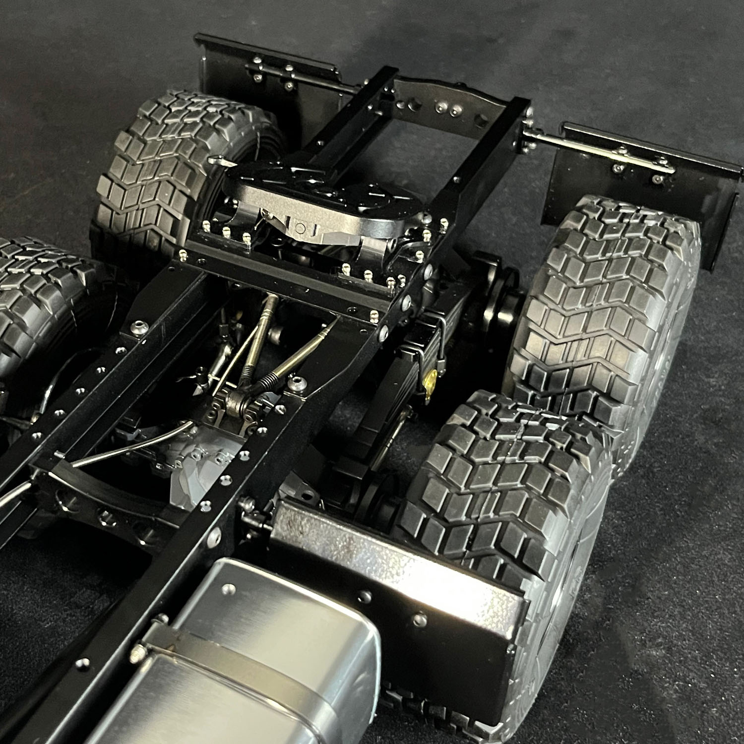 DIY 1/14 JDM-218B Radio Contro - مراجعة Model Kit Jdm وسعره