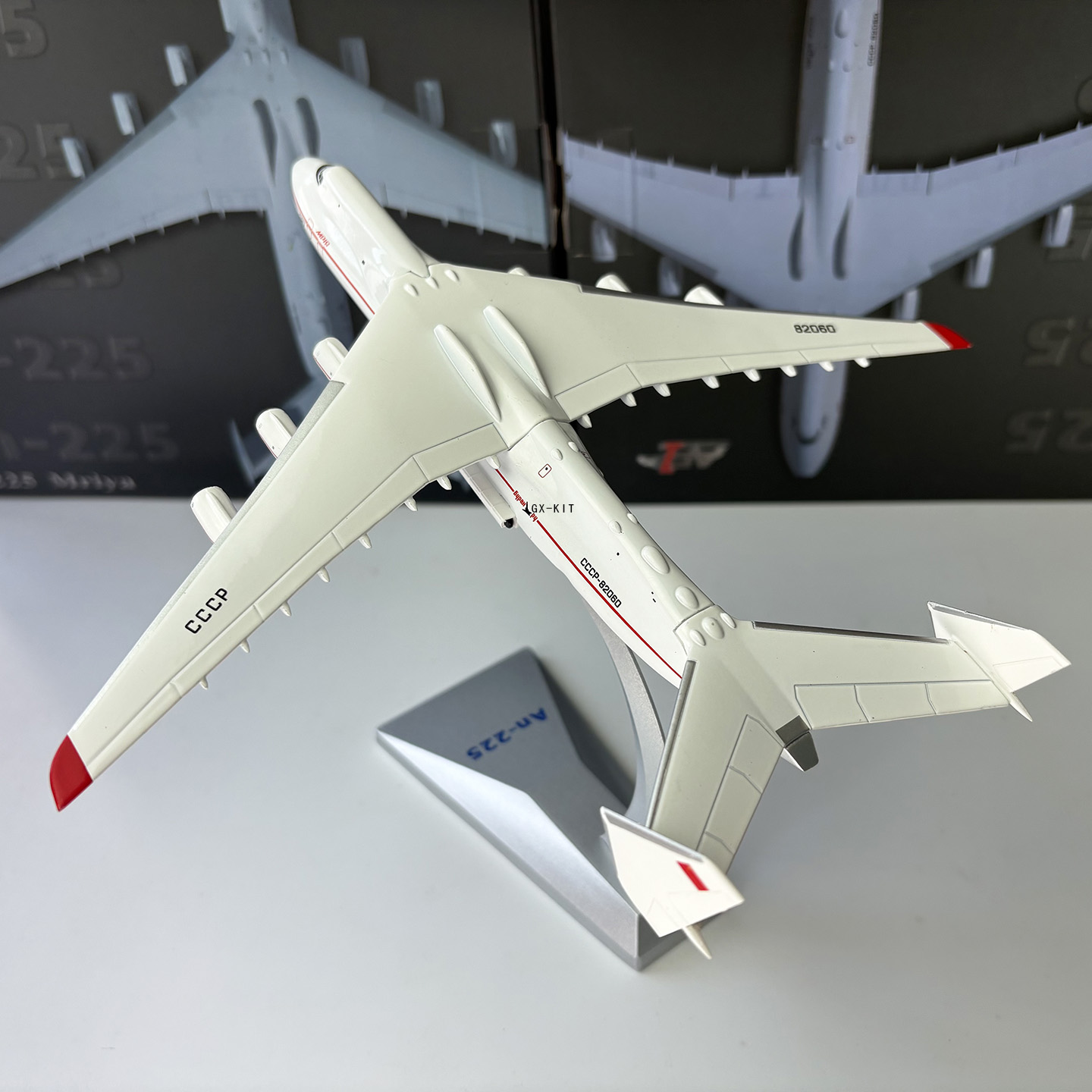 1/400 Scale AN225 Heavy Transp - مراجعة Model Kit Ukraine وسعره