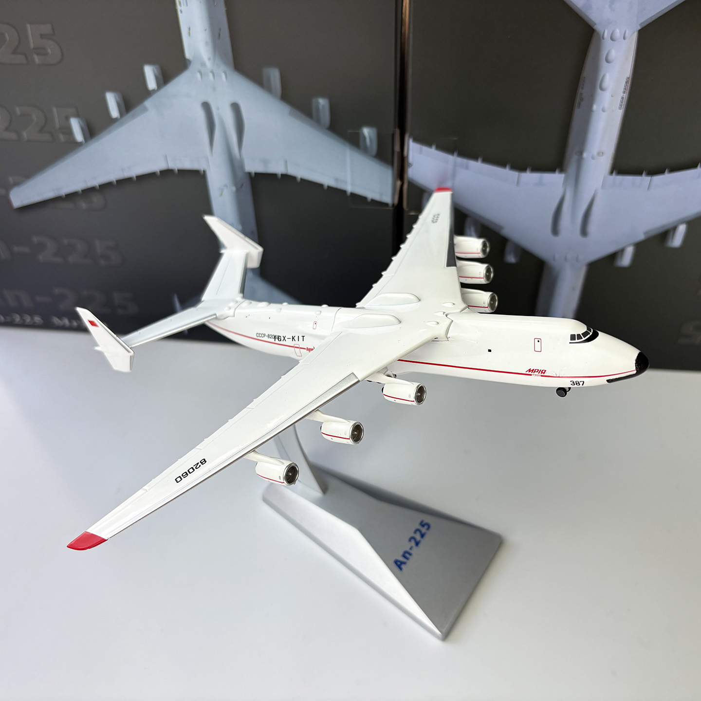 1/400 Scale AN225 Heavy Transp - مراجعة Model Kit Ukraine وسعره
