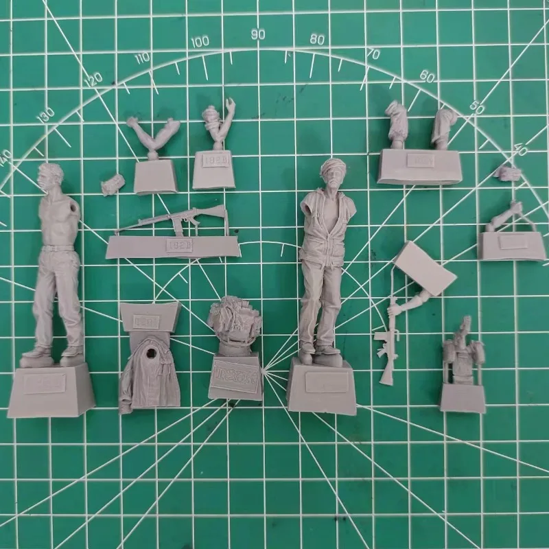 1/35 Scale Resin Figure Model  - مراجعة Model Kit Reshiram وسعره