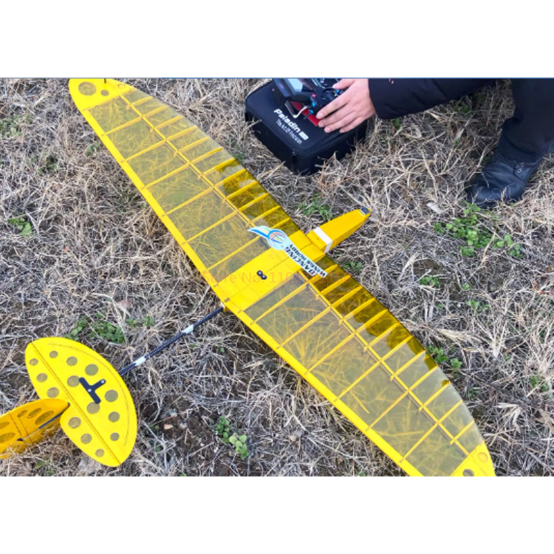 Discus Launch Glider Balsawood - مراجعة Model Kit Expert وسعره