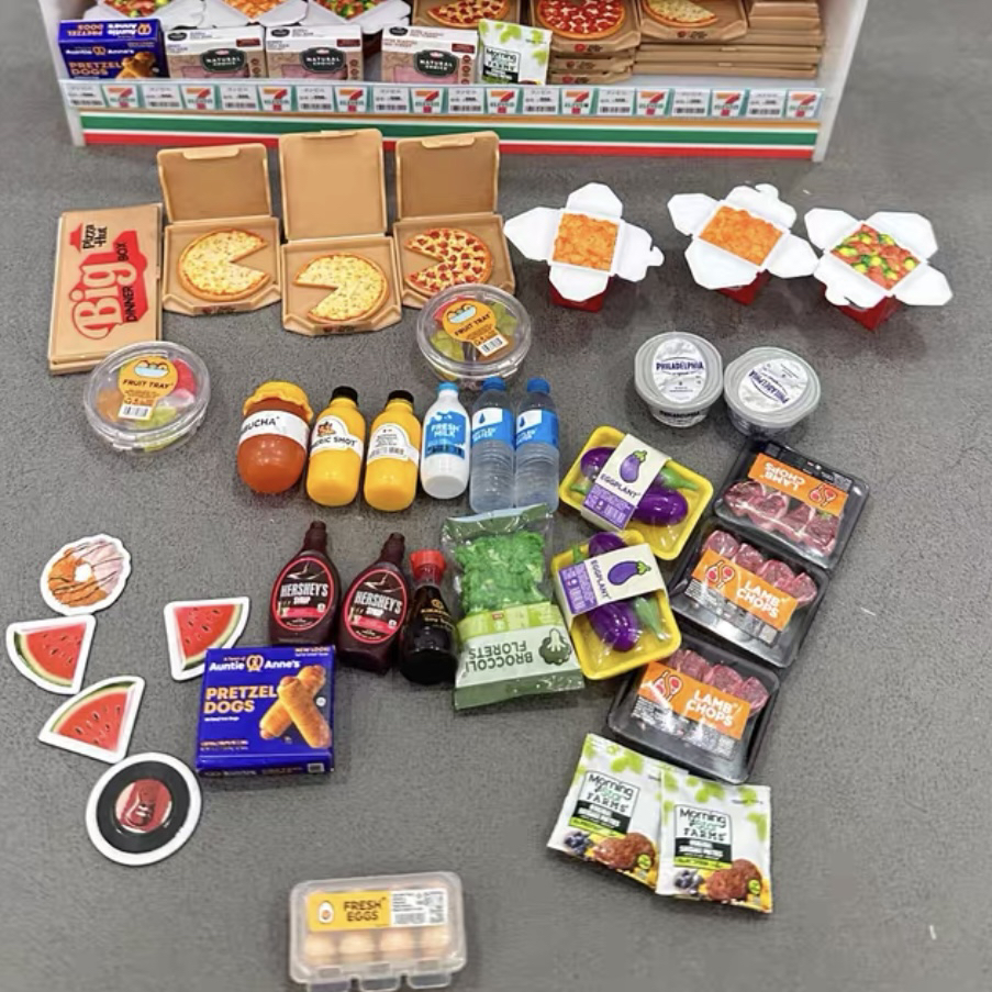 5x Surprise Ball Mini Brands M - مراجعة Model Kit Brand وسعره