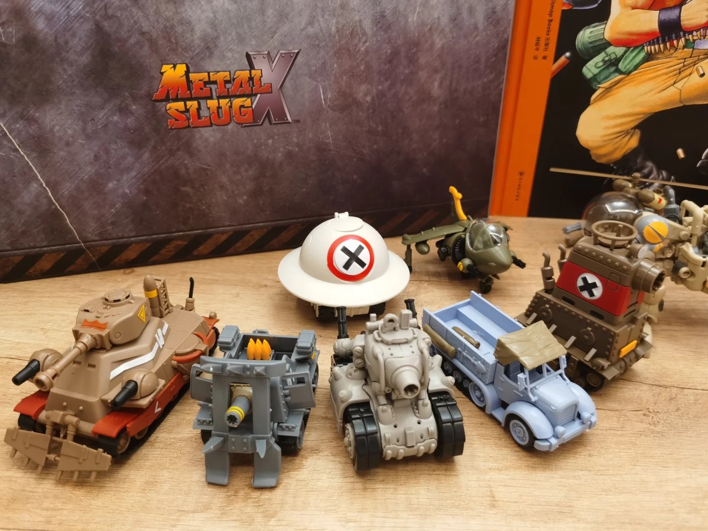 Original Xinshi Model Metal Sl - مراجعة Model Kit Metal Slug وسعره