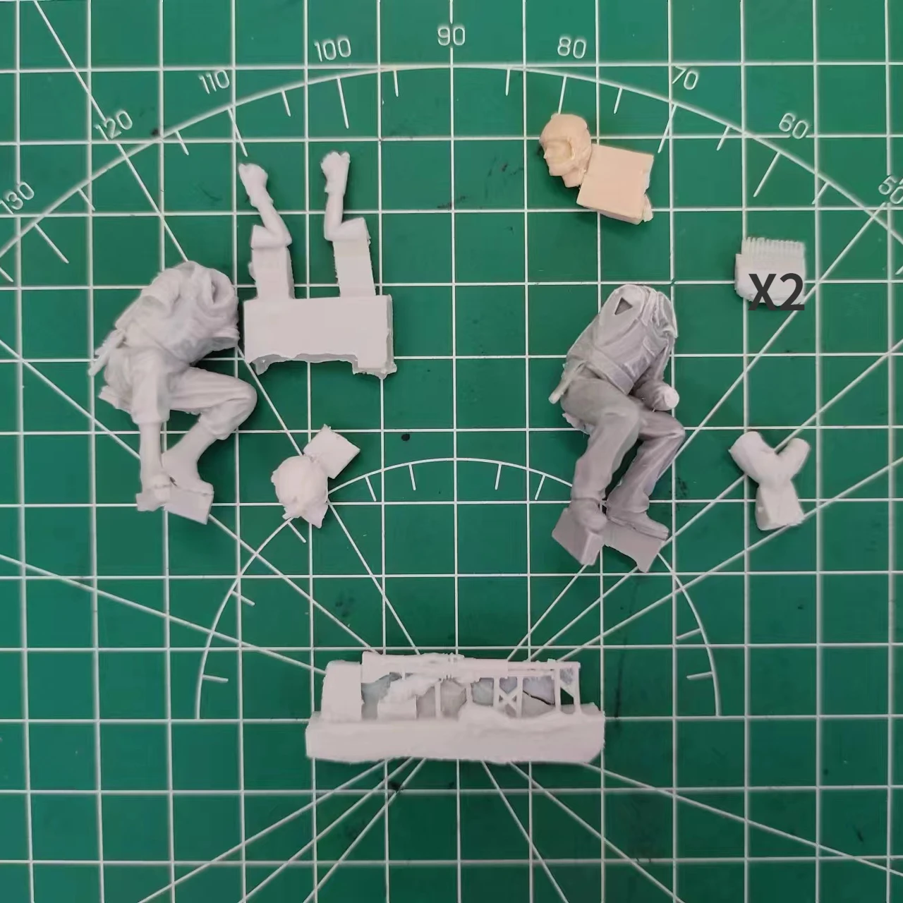 1/35 Resin Figure Assembly Mod - مراجعة Model Kit Reshiram وسعره